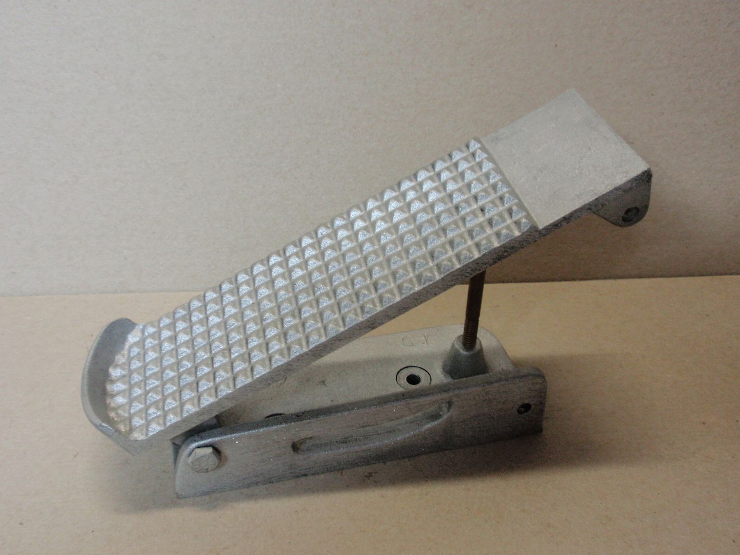 Features GAS PEDALS....picture thread The H.A.M.B.